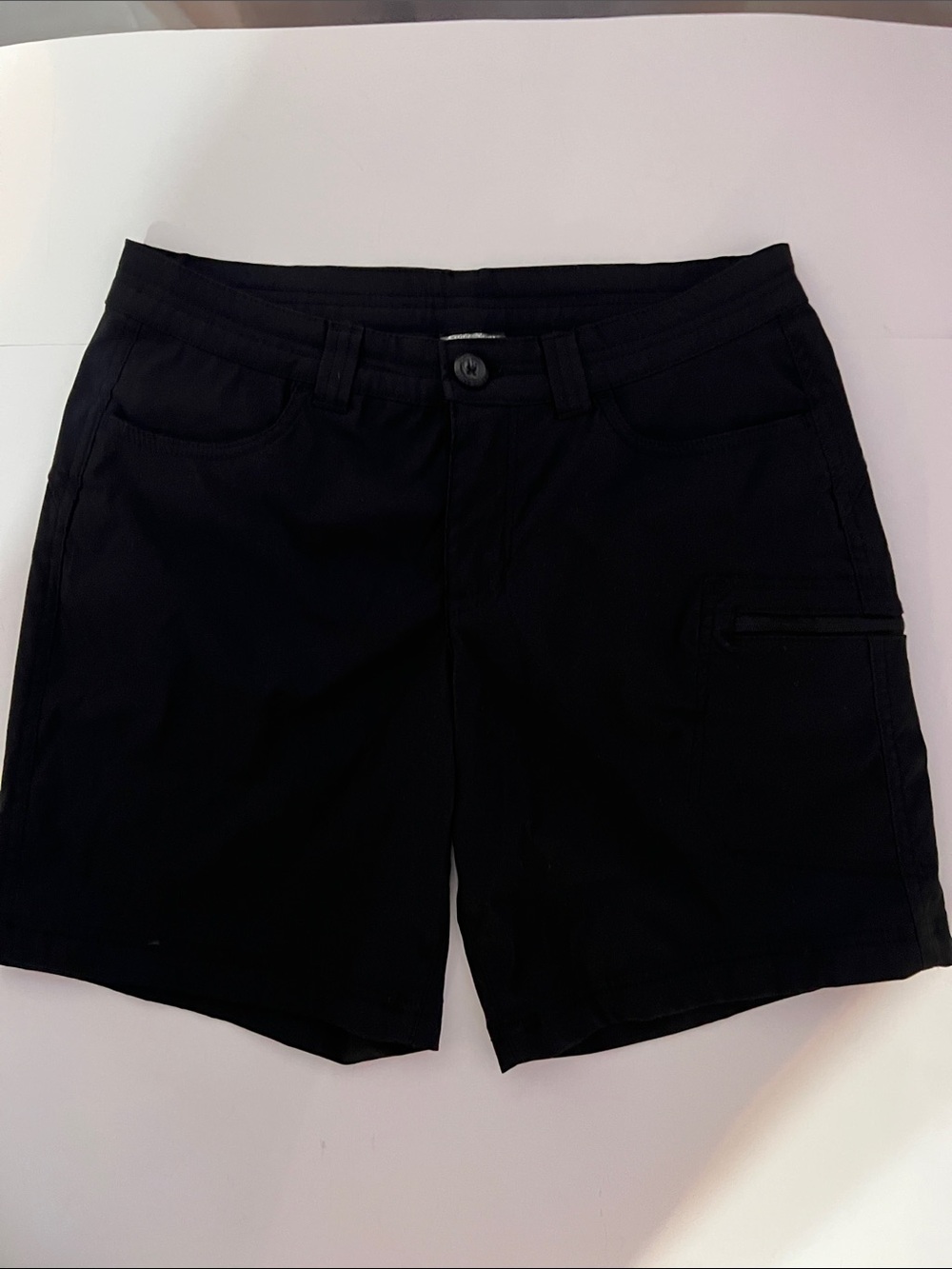 Eddie Bauer Black Women's Bermuda Shorts Size 6